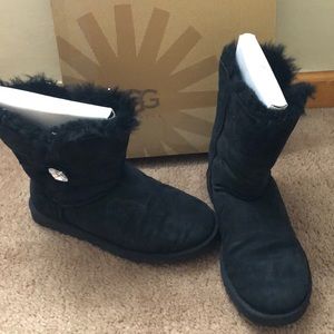 Size 8 Bailey bling Ugg ankle boots. Black.